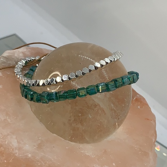 Two Weaved beaded bracelets - Picture 2 of 3